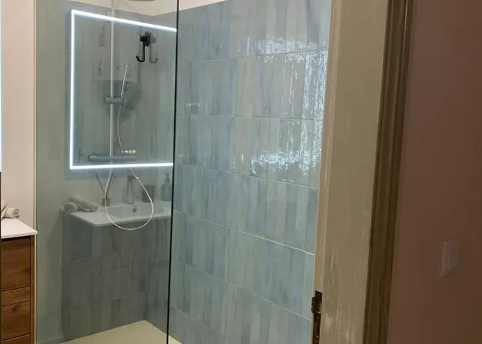 Blue House In With Sea View *